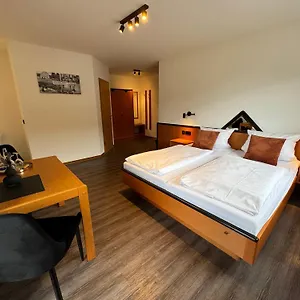 hotel-gasthof-zum-wulfen.com-bavaria.com/