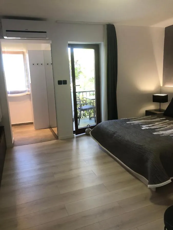 Apartments & Rooms Bianca Mali Lošinj